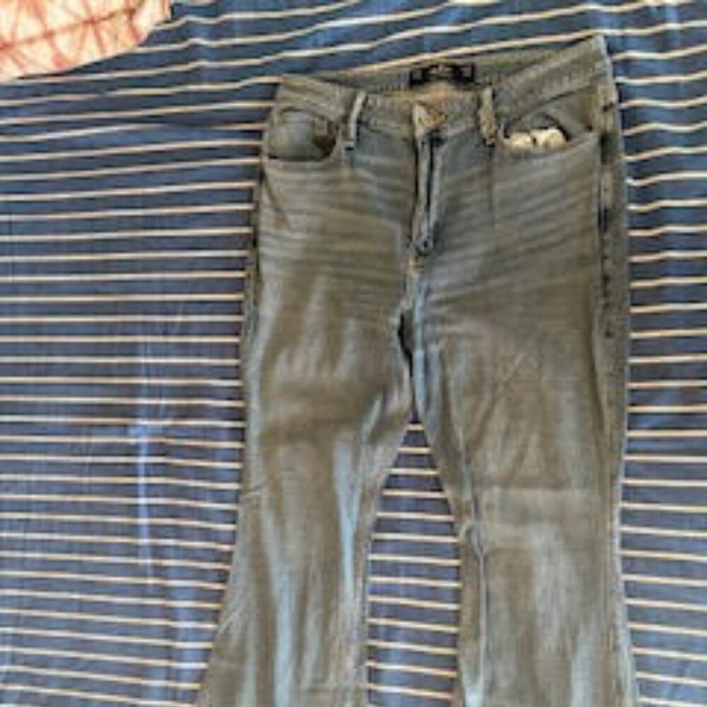 Hollister High-Rise Vintage Flare Jeans 13S